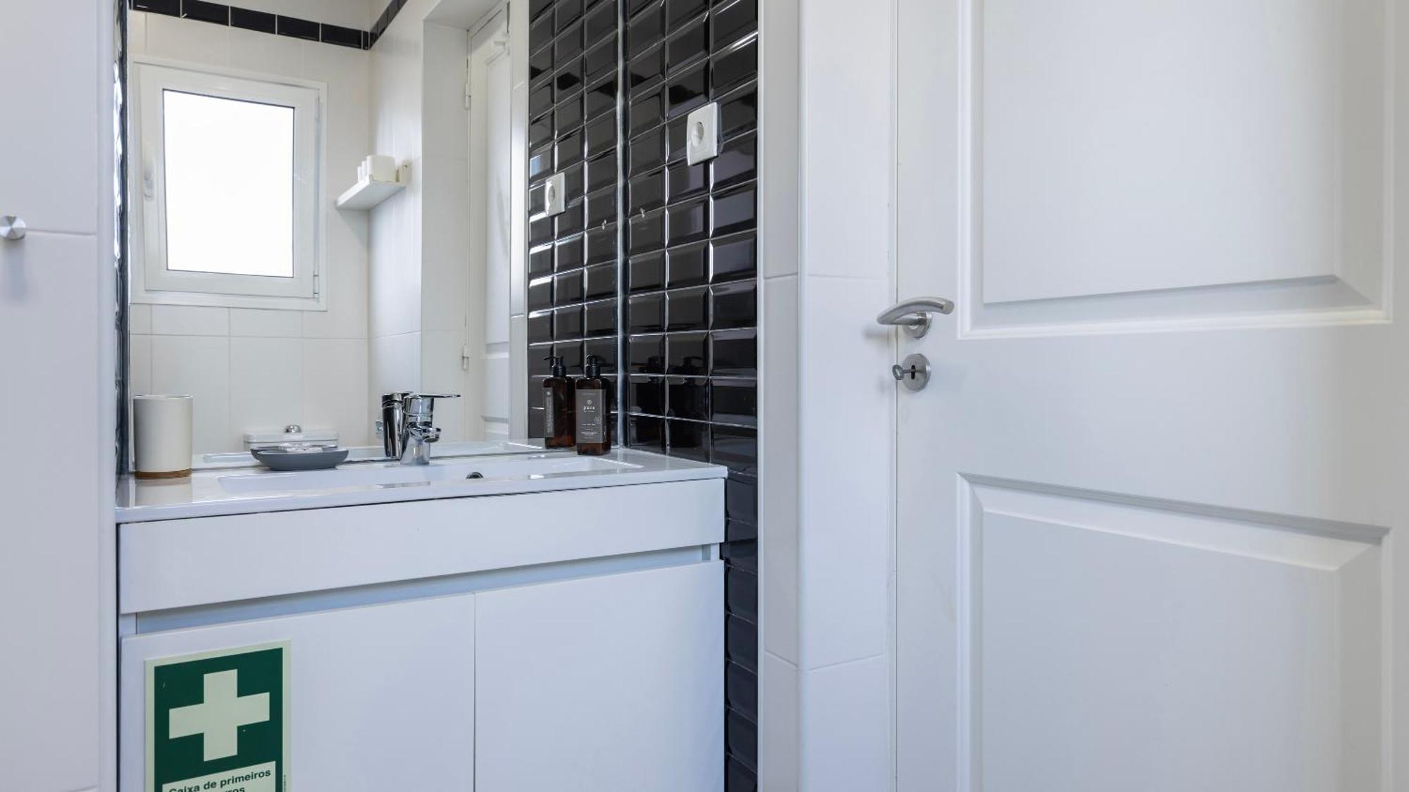 Comfort & Bright Apartment By Lovelystay Lisboa Extérieur photo